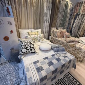 Throws & Blankets 002