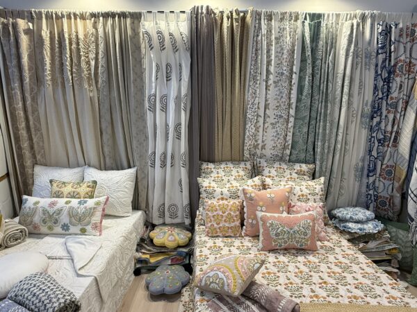 Throws & Blankets 003