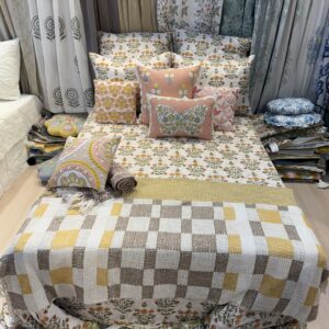 Throws & Blankets 005