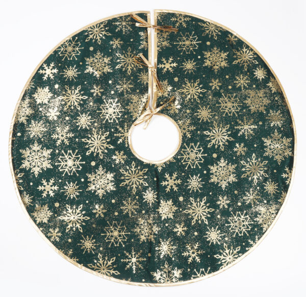 Tree Skirts 010