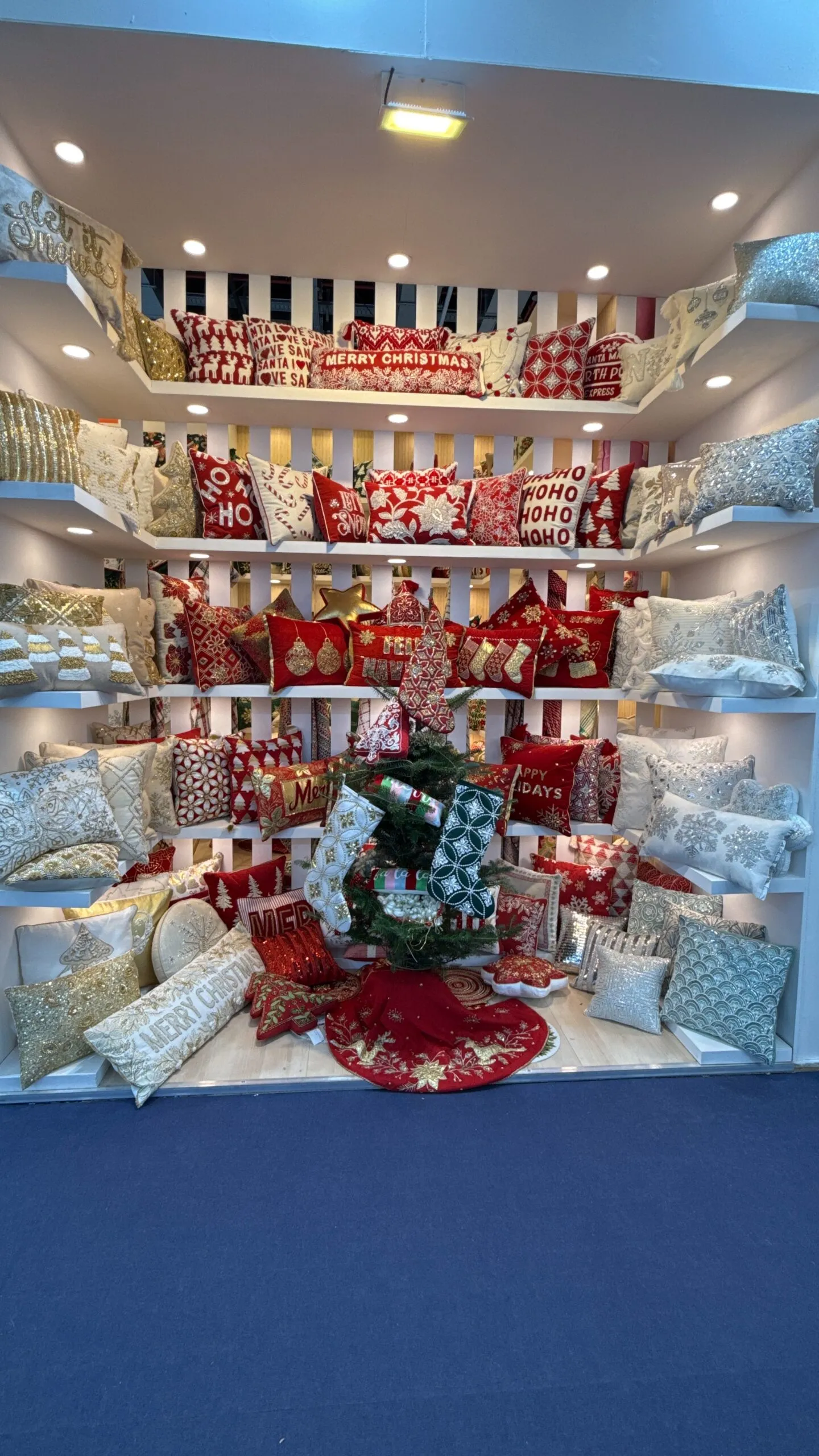 Fairs & Showrooms 02